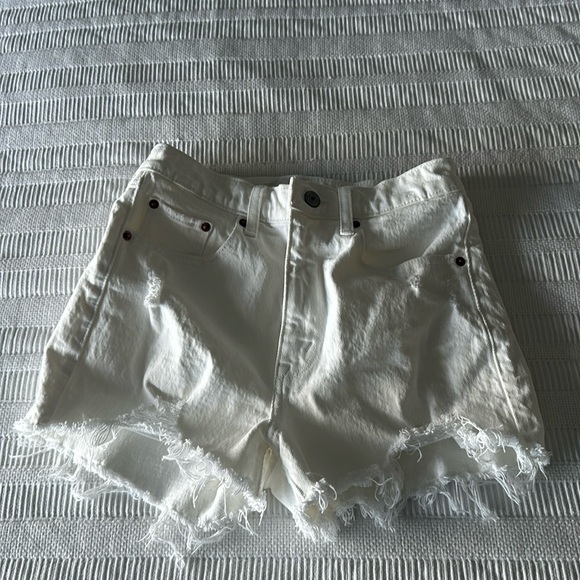 White A&F Mom Shorts - Picture 2 of 5